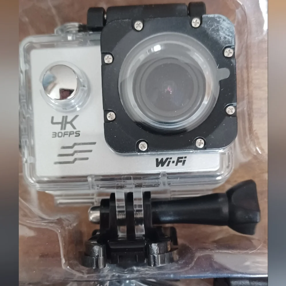 Universal 4K Ultra HD Action Camera Waterproof with 2.0